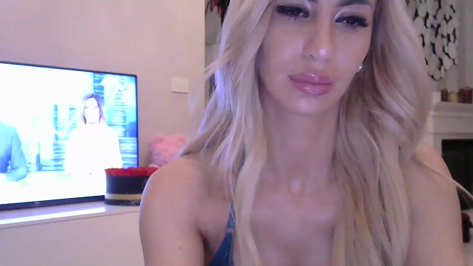 Gallery image thumbnail from Missy_alena's myfreecams stream on, 04/27/2023, 21:27 image 2 of 20