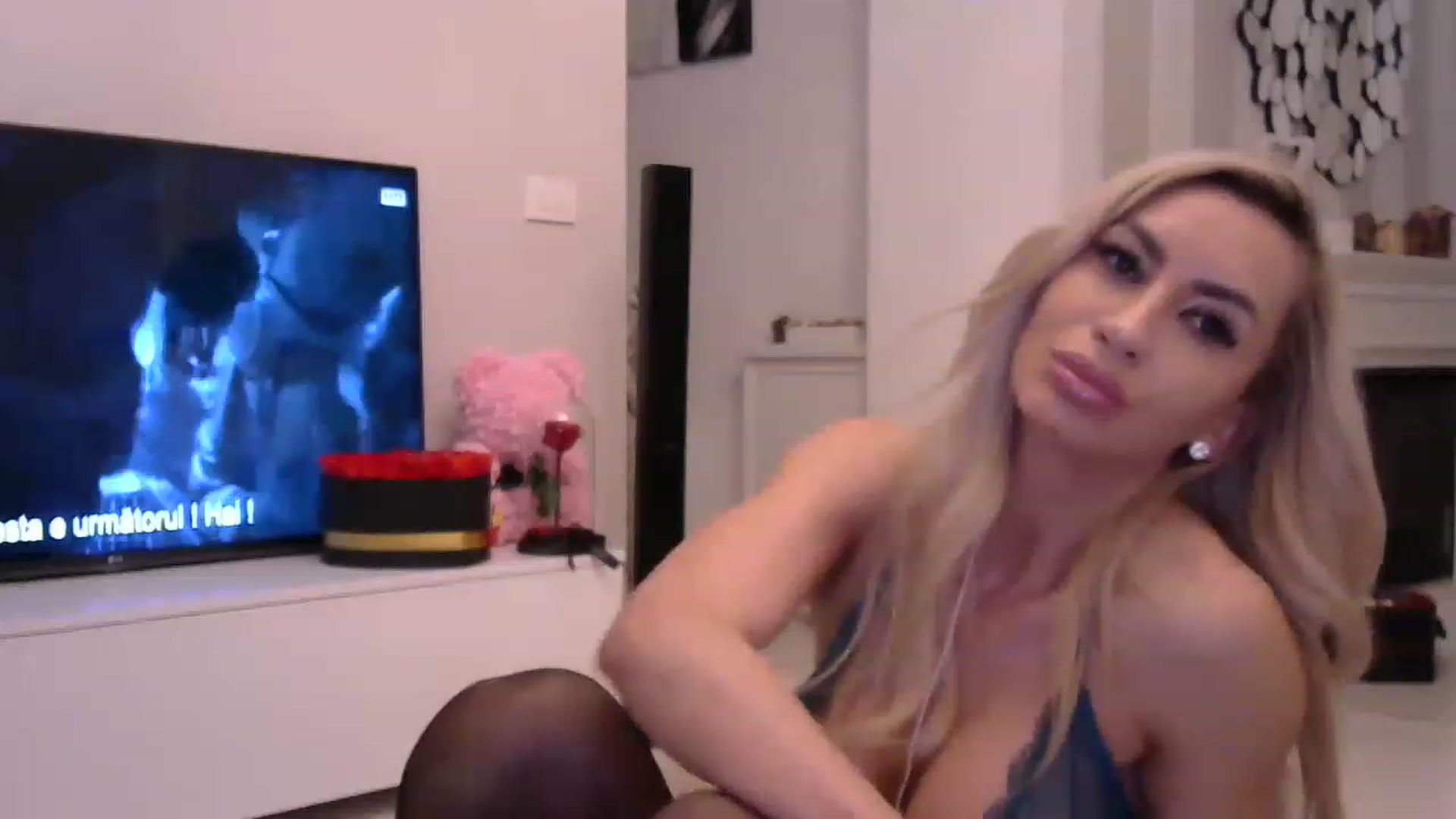 Gallery image thumbnail from Missy_alena's myfreecams stream on, 04/27/2023, 22:32 image 15 of 20