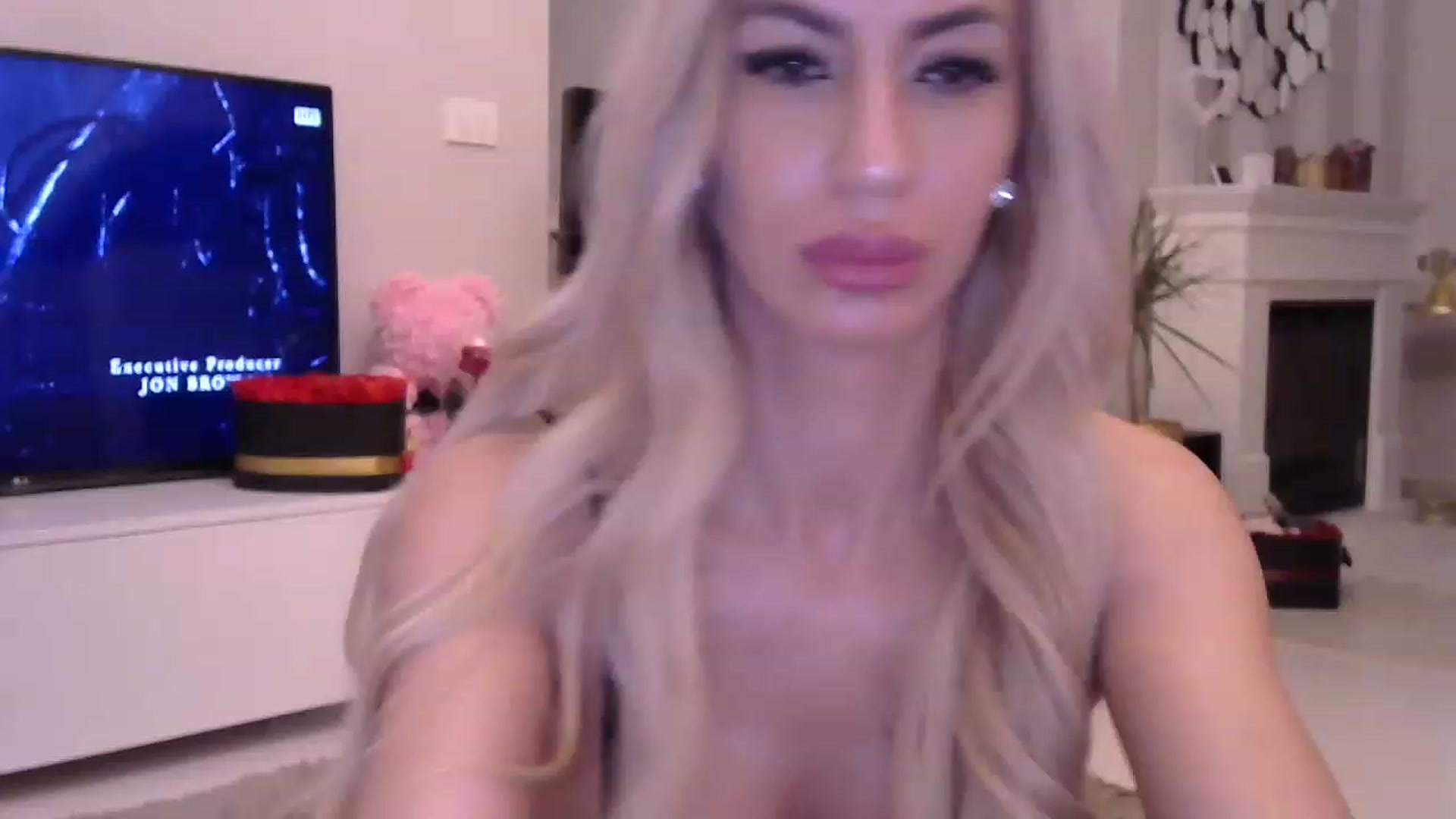 Gallery image thumbnail from Missy_alena's myfreecams stream on, 05/01/2023, 23:00 image 9 of 20
