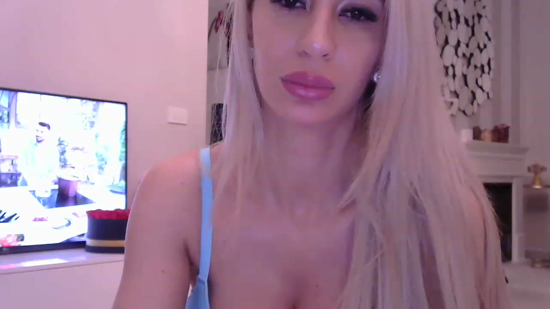 Gallery image thumbnail from Missy_alena's myfreecams stream on, 05/03/2023, 24:33 image 12 of 20