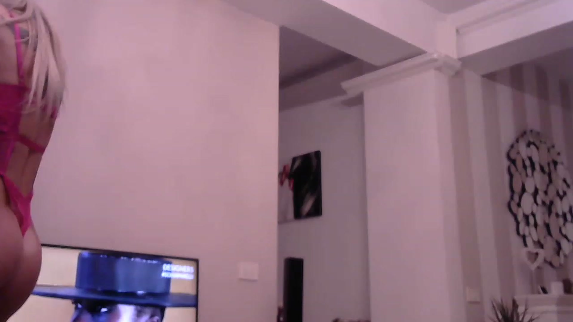 Gallery image thumbnail from Missy_alena's myfreecams stream on, 05/04/2023, 20:31 image 9 of 20