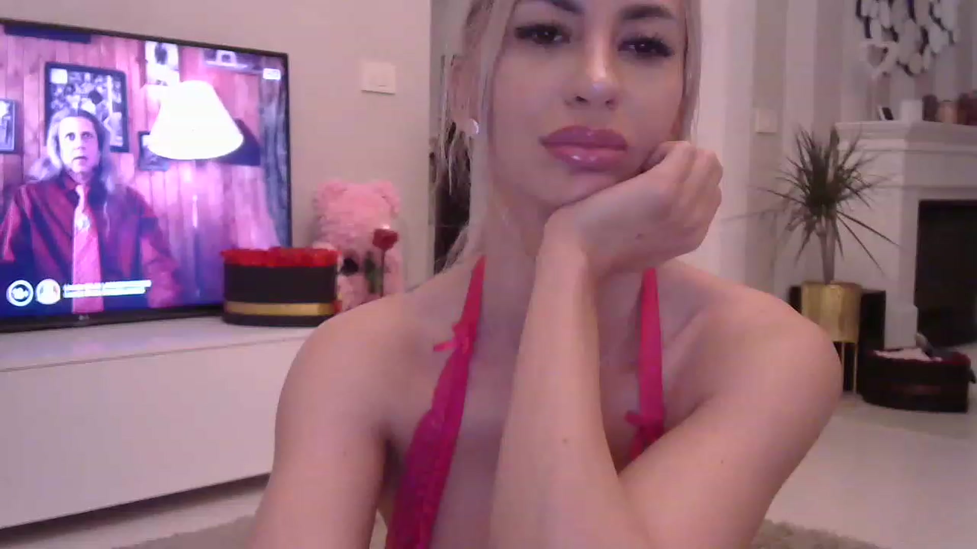 Gallery image thumbnail from Missy_alena's myfreecams stream on, 05/07/2023, 02:08 image 10 of 20