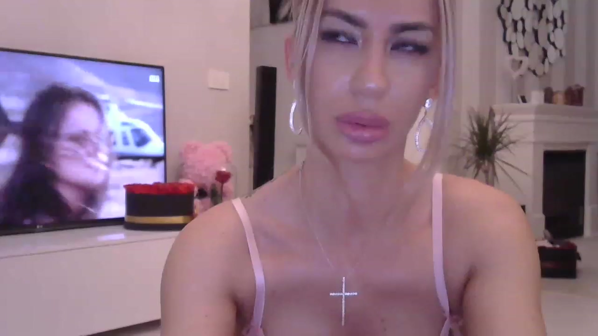 Gallery image thumbnail from Missy_alena's myfreecams stream on, 05/09/2023, 23:47 image 15 of 20