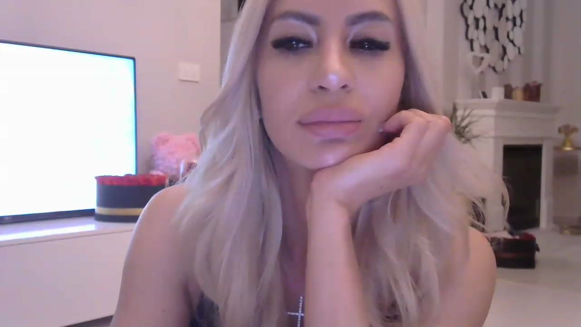 Gallery image thumbnail from Missy_alena's myfreecams stream on, 05/10/2023, 22:27 image 5 of 20