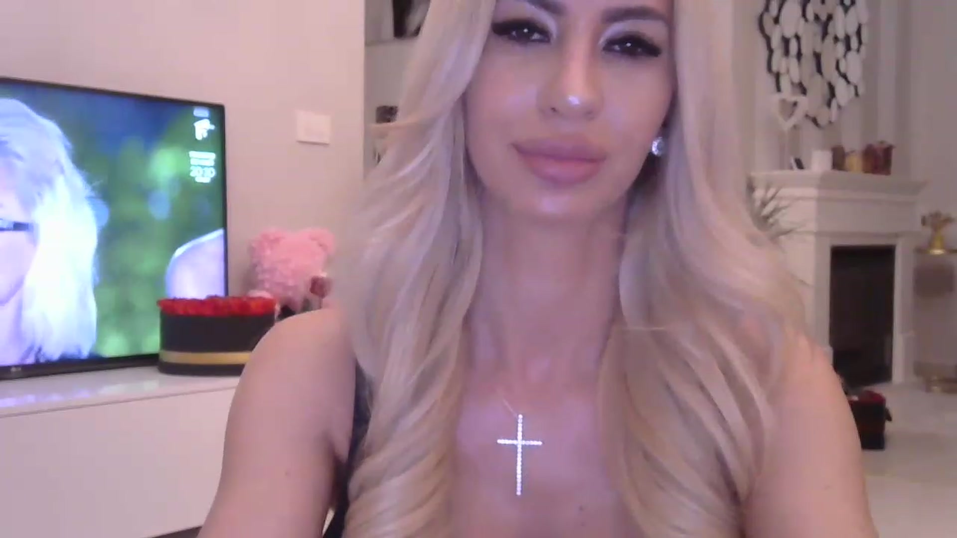 Gallery image thumbnail from Missy_alena's myfreecams stream on, 05/10/2023, 22:27 image 8 of 20
