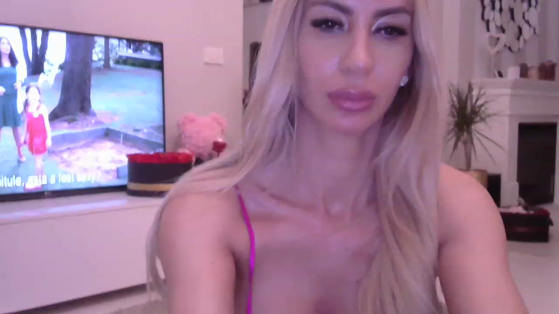 Gallery image thumbnail from Missy_alena's myfreecams stream on, 05/15/2023, 24:43 image 2 of 20