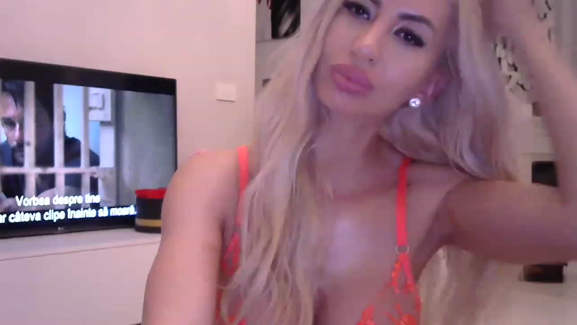 Gallery image thumbnail from Missy_alena's myfreecams stream on, 05/30/2023, 22:25 image 12 of 20