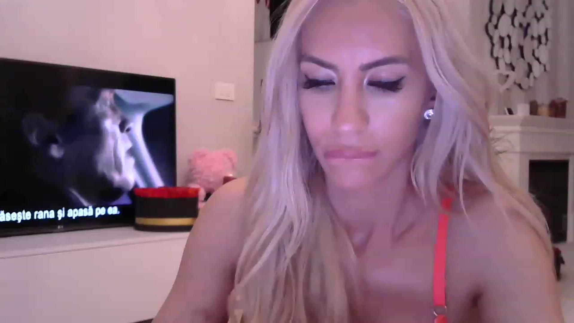 Gallery image thumbnail from Missy_alena's myfreecams stream on, 05/30/2023, 22:25 image 10 of 20