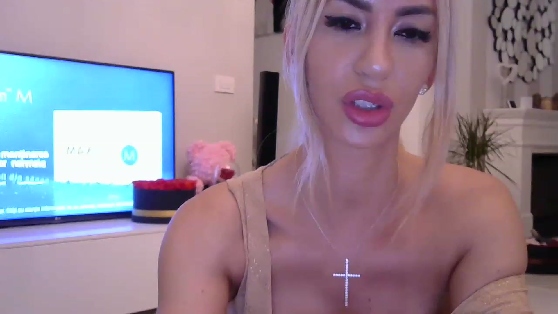 Gallery image thumbnail from Missy_alena's myfreecams stream on, 06/07/2023, 21:37 image 8 of 20