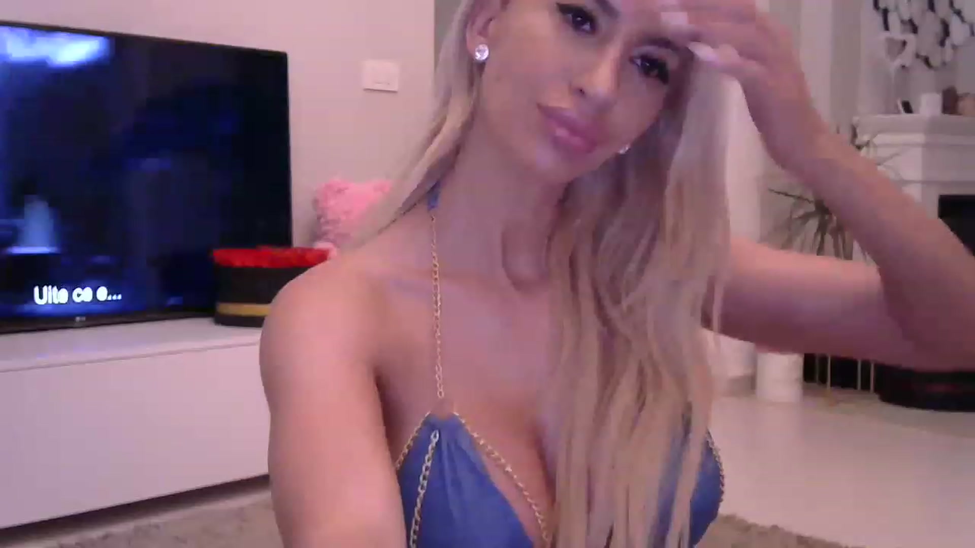 Gallery image thumbnail from Missy_alena's myfreecams stream on, 06/12/2023, 21:51 image 12 of 20