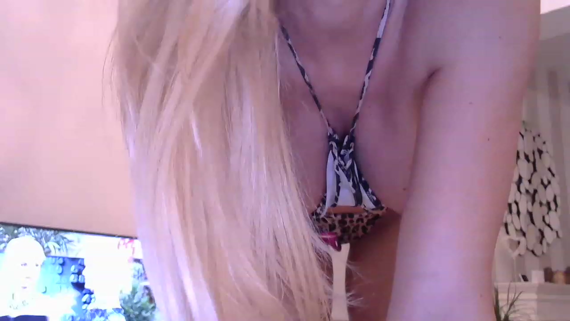 Gallery image thumbnail from Missy_alena's myfreecams stream on, 06/20/2023, 01:22 image 17 of 20