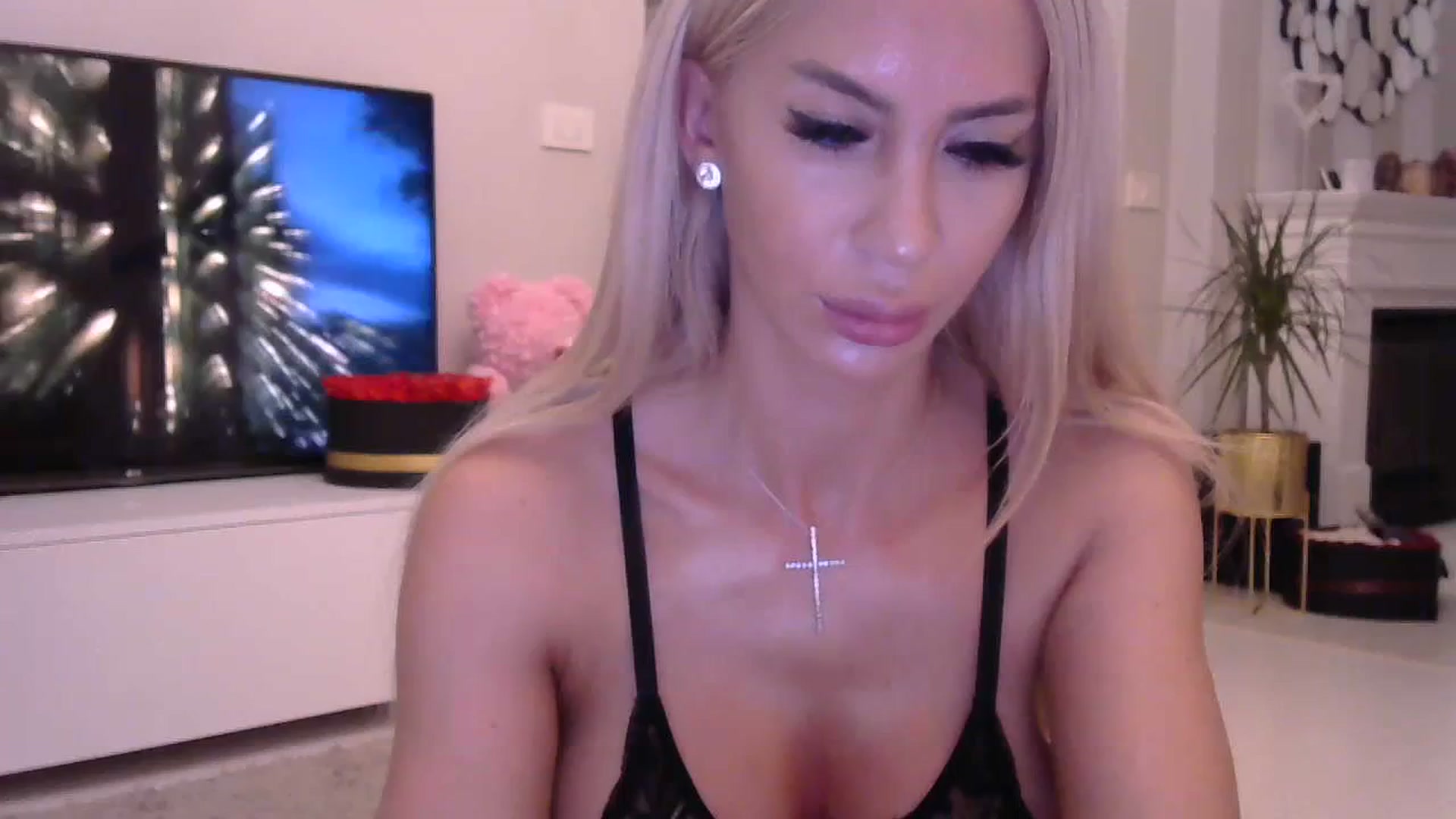Gallery image thumbnail from Missy_alena's myfreecams stream on, 06/30/2023, 20:00 image 9 of 20