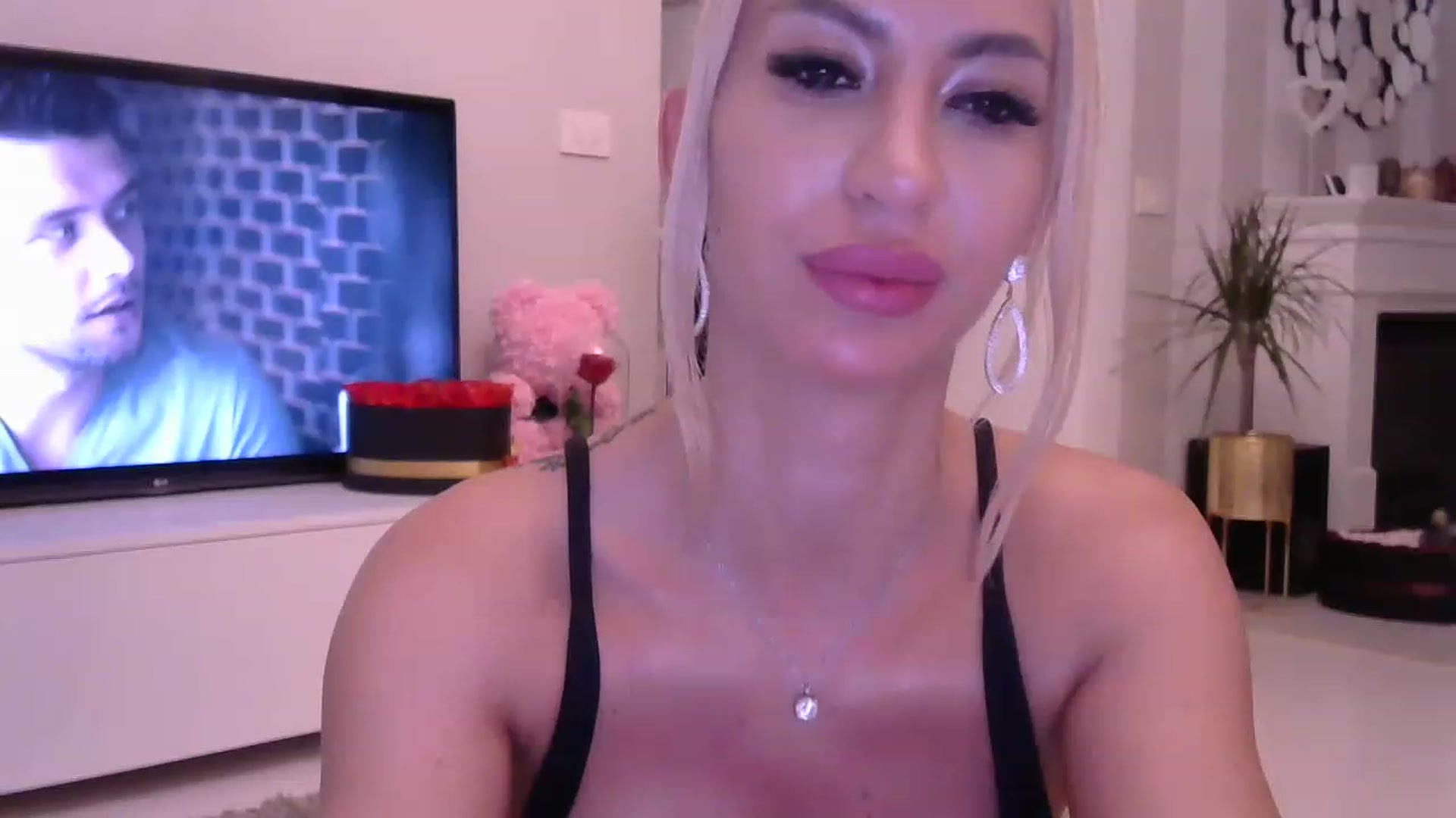 Gallery image thumbnail from Missy_alena's myfreecams stream on, 07/24/2023, 23:42 image 4 of 20