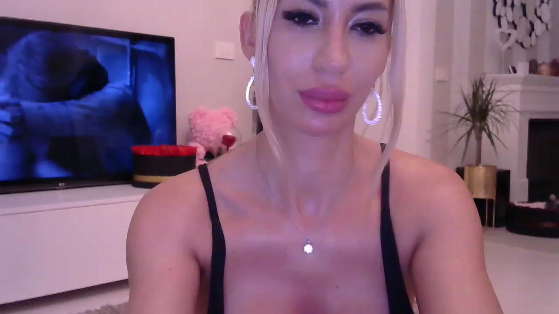 Gallery image thumbnail from Missy_alena's myfreecams stream on, 07/24/2023, 23:42 image 14 of 20
