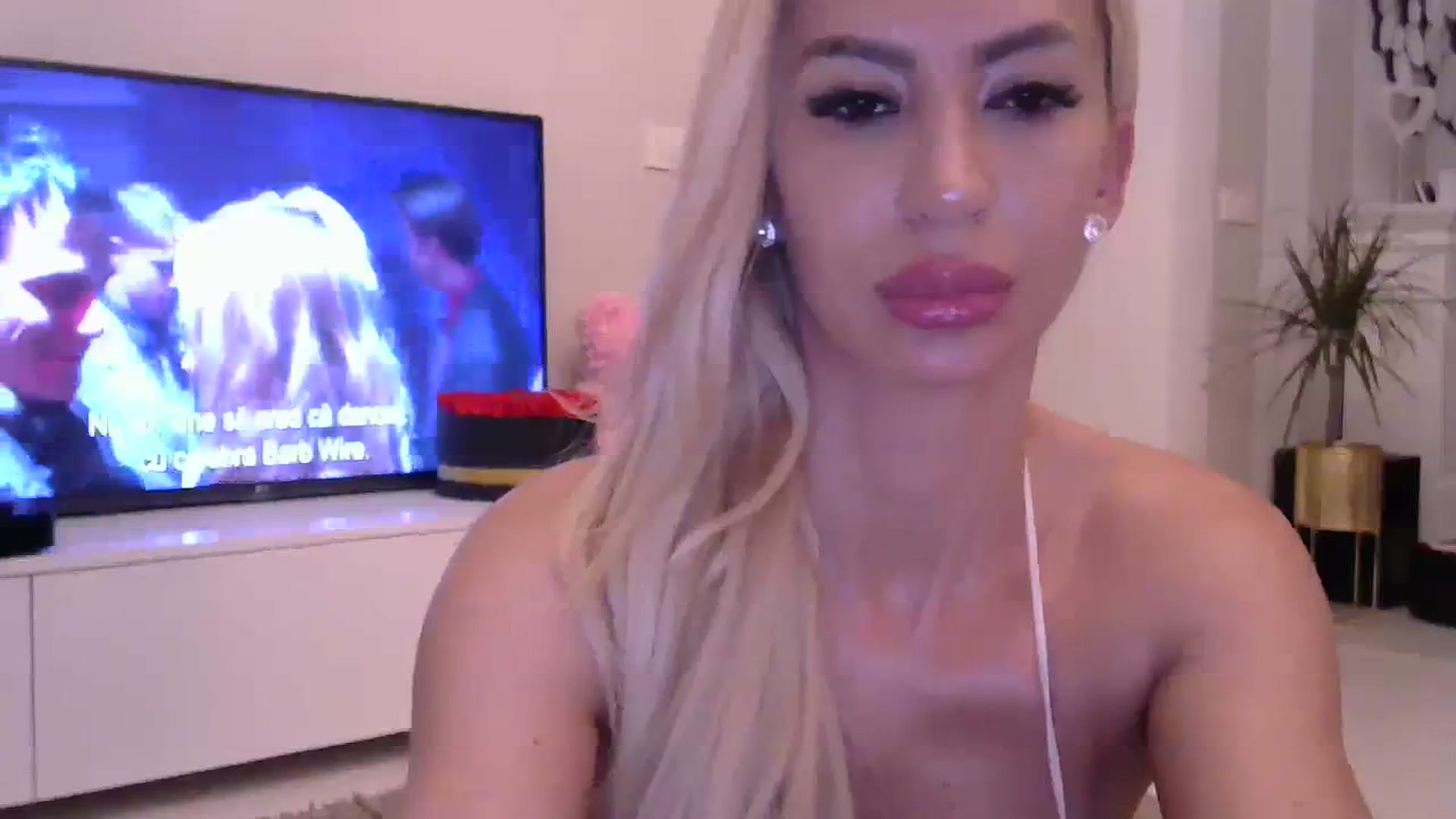 Gallery image thumbnail from Missy_alena's myfreecams stream on, 07/30/2023, 22:13 image 19 of 20