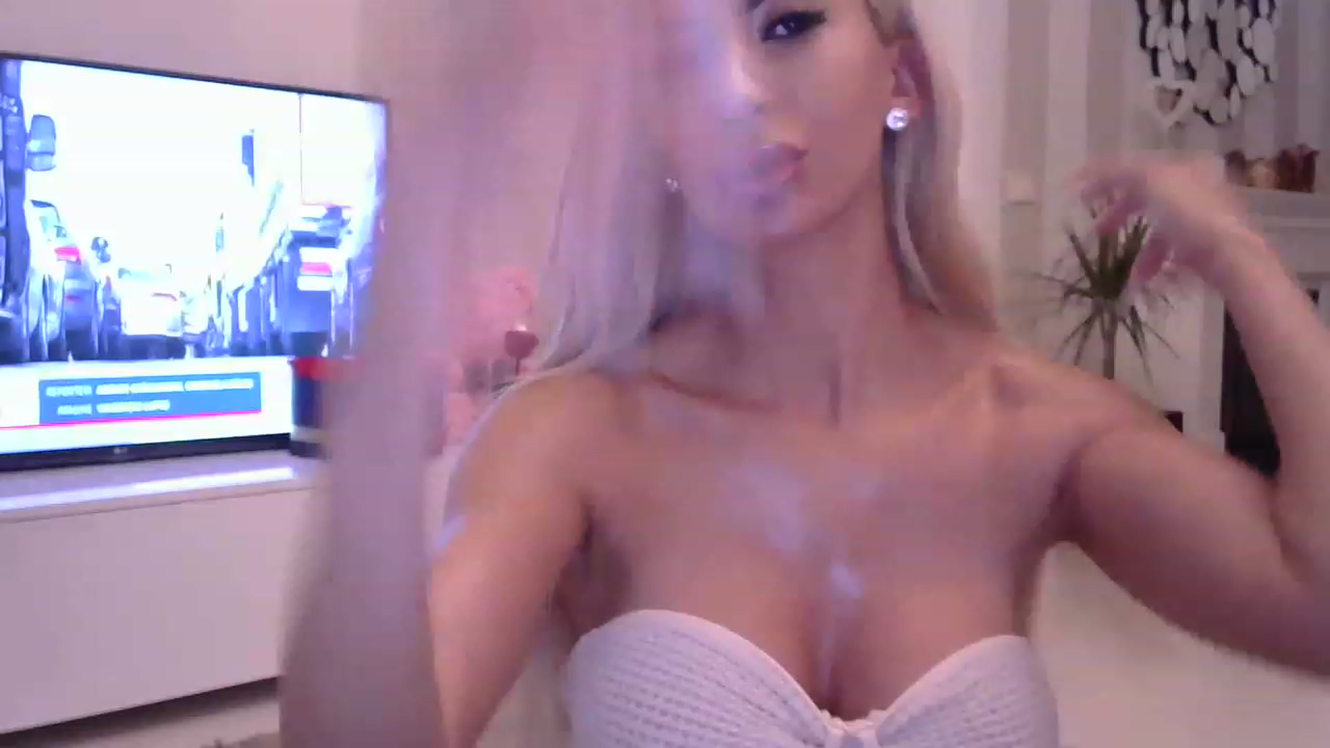 Gallery image thumbnail from Missy_alena's myfreecams stream on, 07/31/2023, 20:51 image 19 of 20