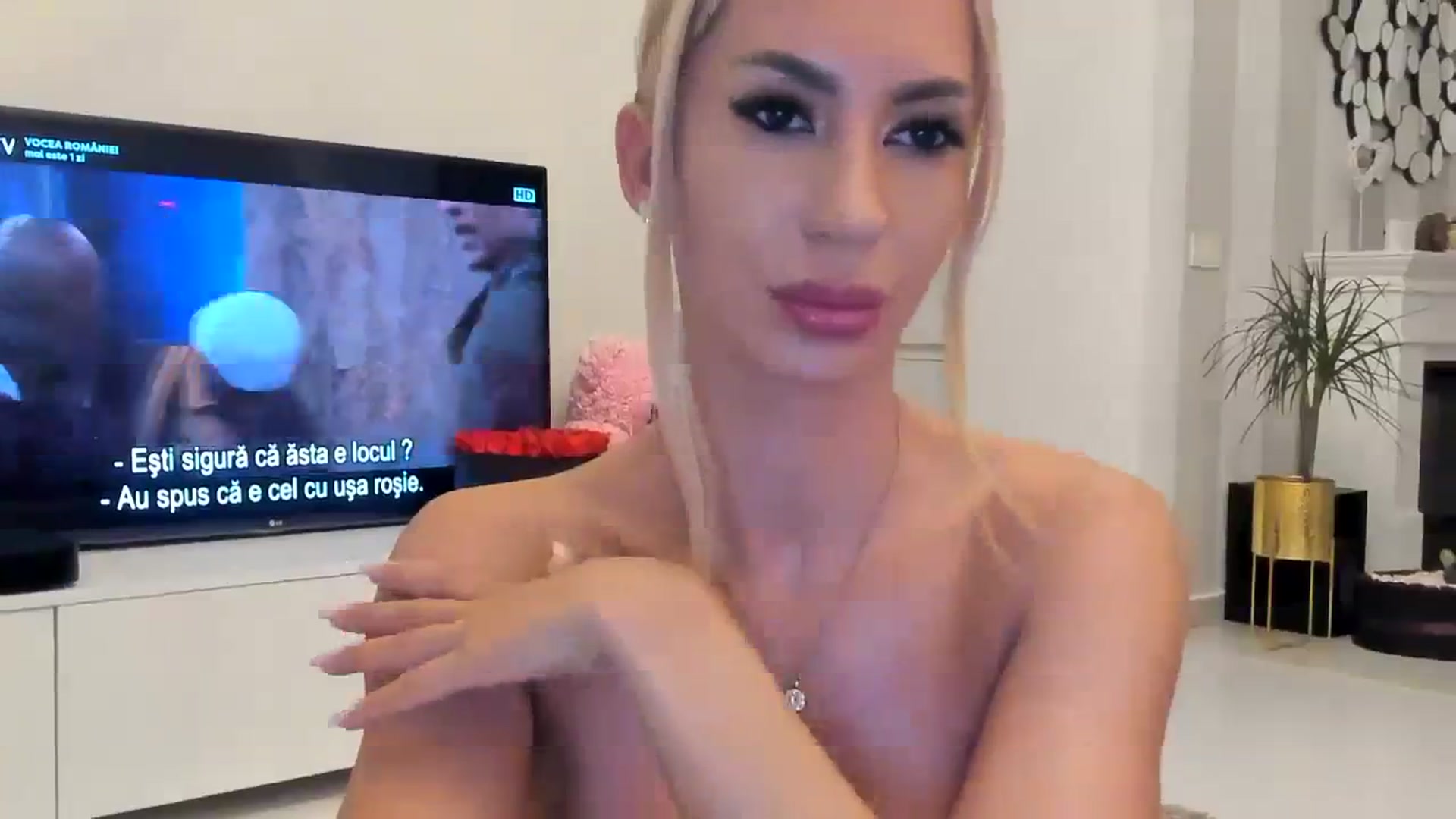 Gallery image thumbnail from Missy_alena's myfreecams stream on, 09/07/2023, 21:49 image 9 of 20
