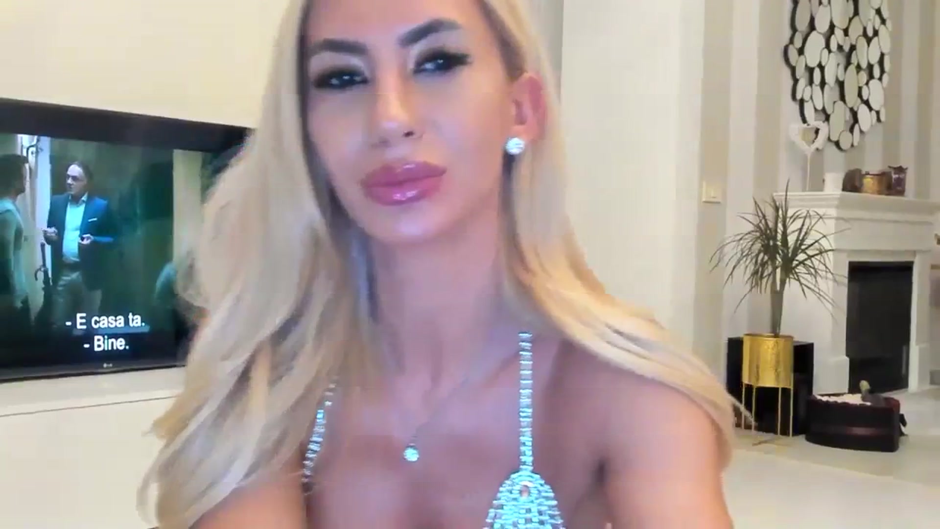 Gallery image thumbnail from Missy_alena's myfreecams stream on, 09/08/2023, 22:55 image 14 of 20