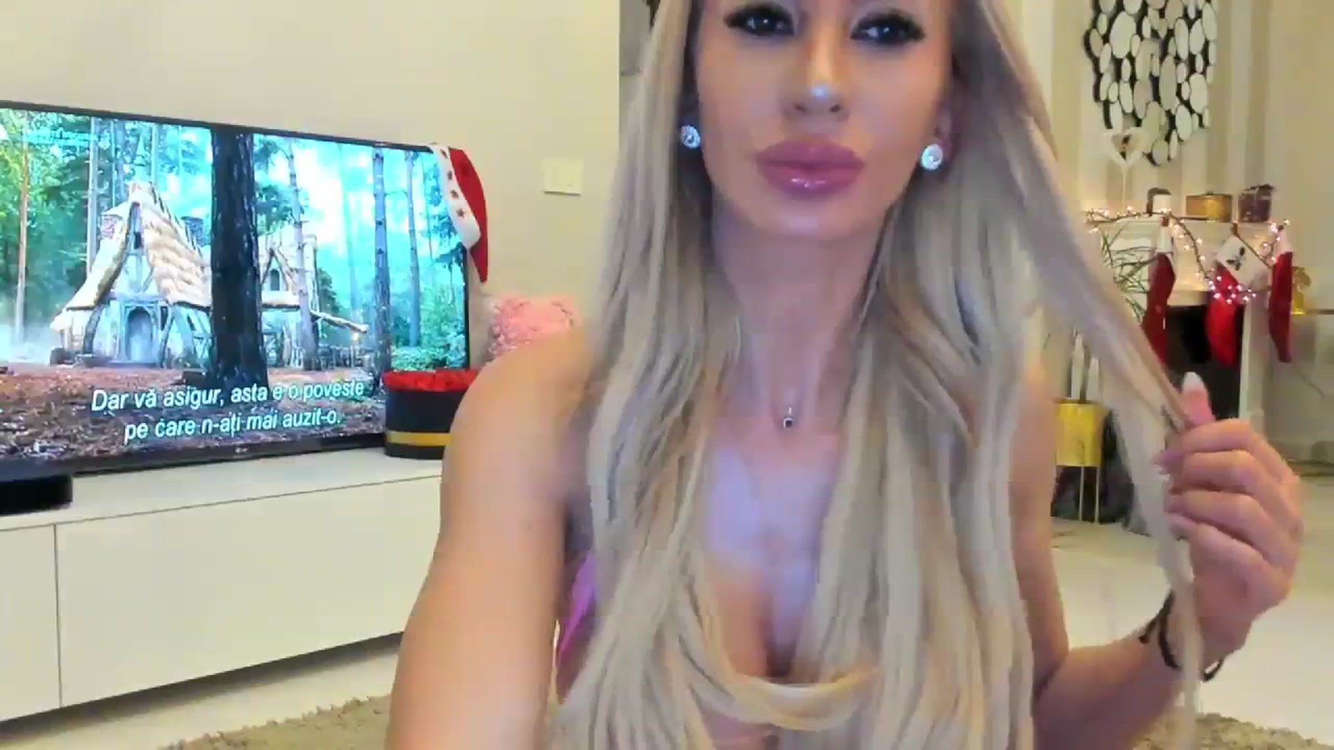 Gallery image thumbnail from Missy_alena's myfreecams stream on, 12/24/2023, 24:04 image 7 of 20