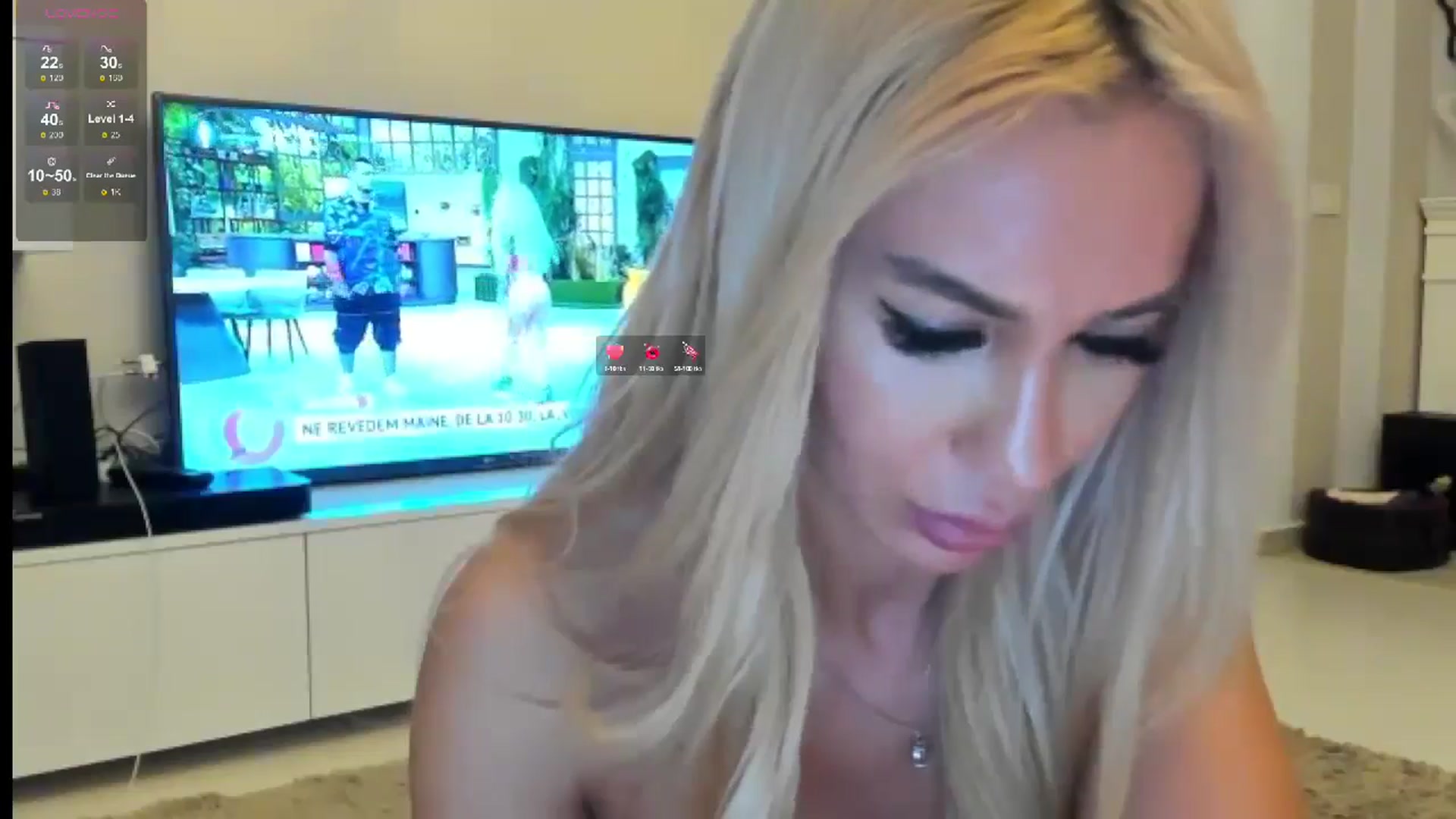 Gallery image thumbnail from Missy_alena's myfreecams stream on, 06/20/2024, 02:16 image 7 of 20