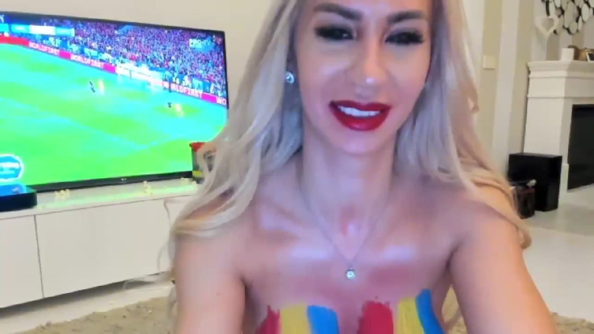 Gallery image thumbnail from Missy_alena's myfreecams stream on, 06/22/2024, 22:28 image 8 of 20