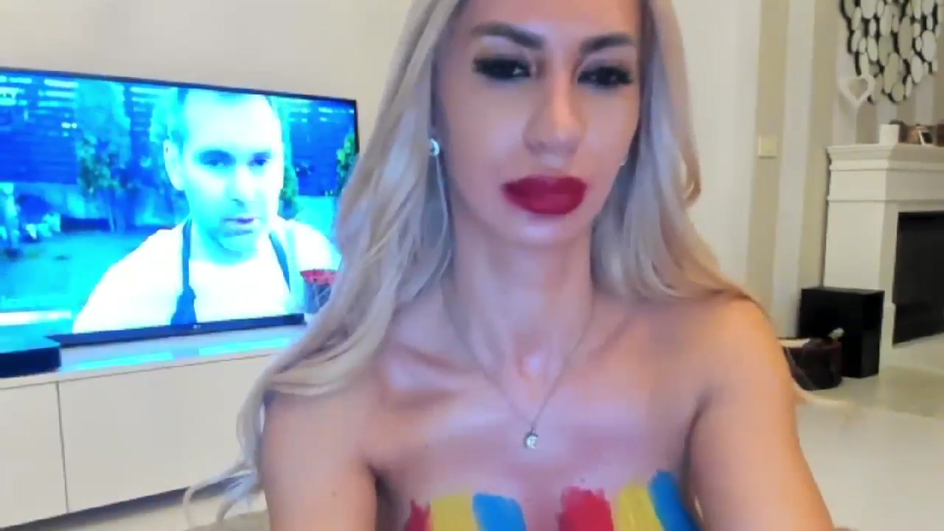 Gallery image thumbnail from Missy_alena's myfreecams stream on, 06/23/2024, 24:10 image 17 of 20