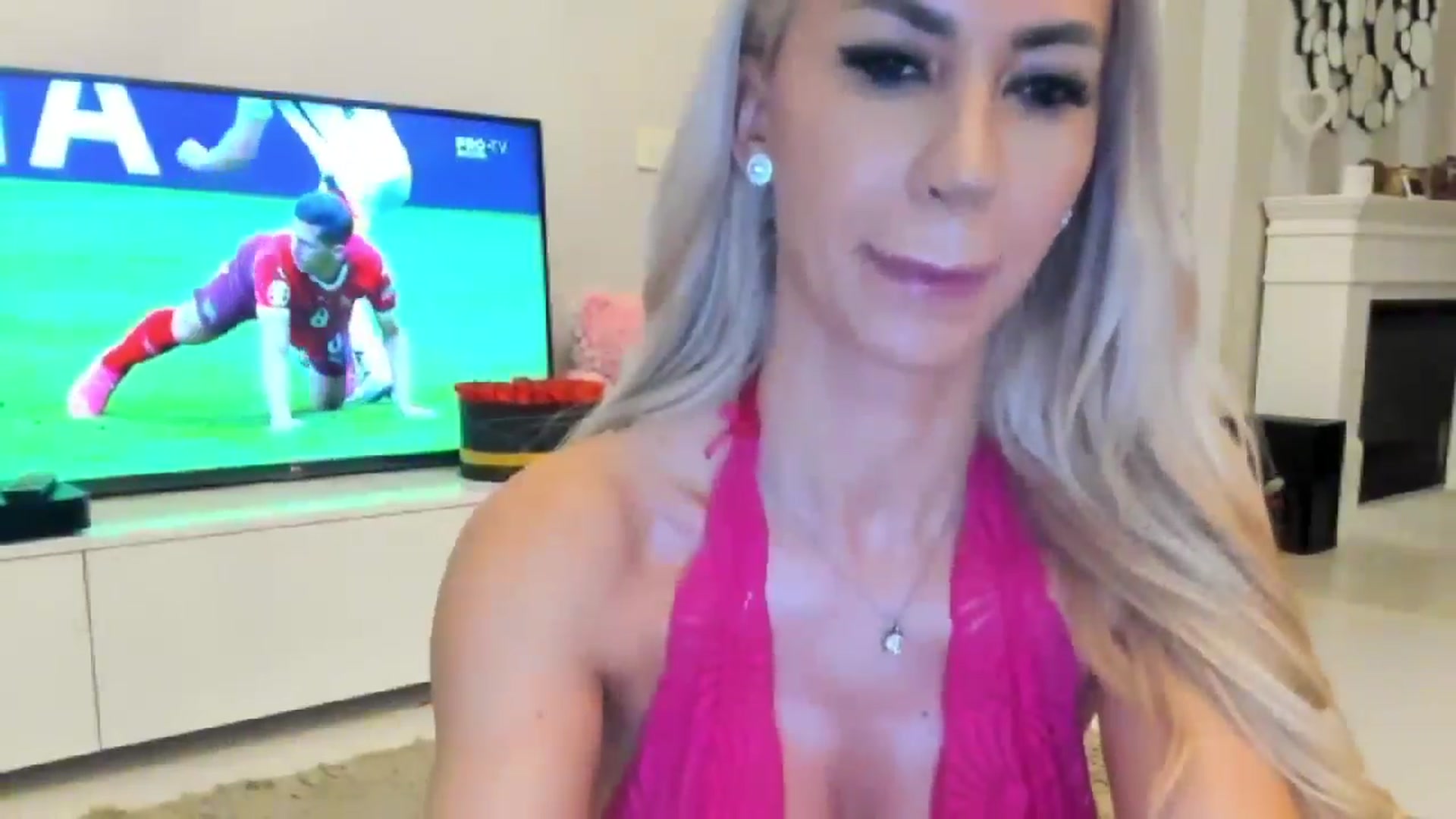 Gallery image thumbnail from Missy_alena's myfreecams stream on, 06/23/2024, 20:37 image 12 of 20