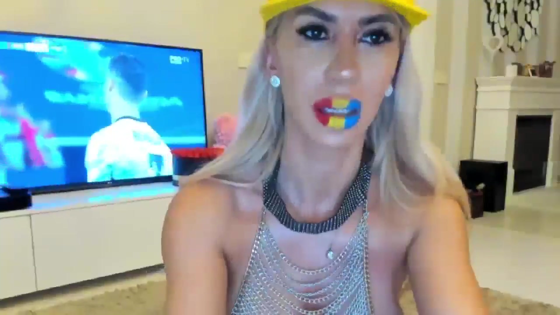 Gallery image thumbnail from Missy_alena's myfreecams stream on, 06/26/2024, 19:19 image 19 of 20