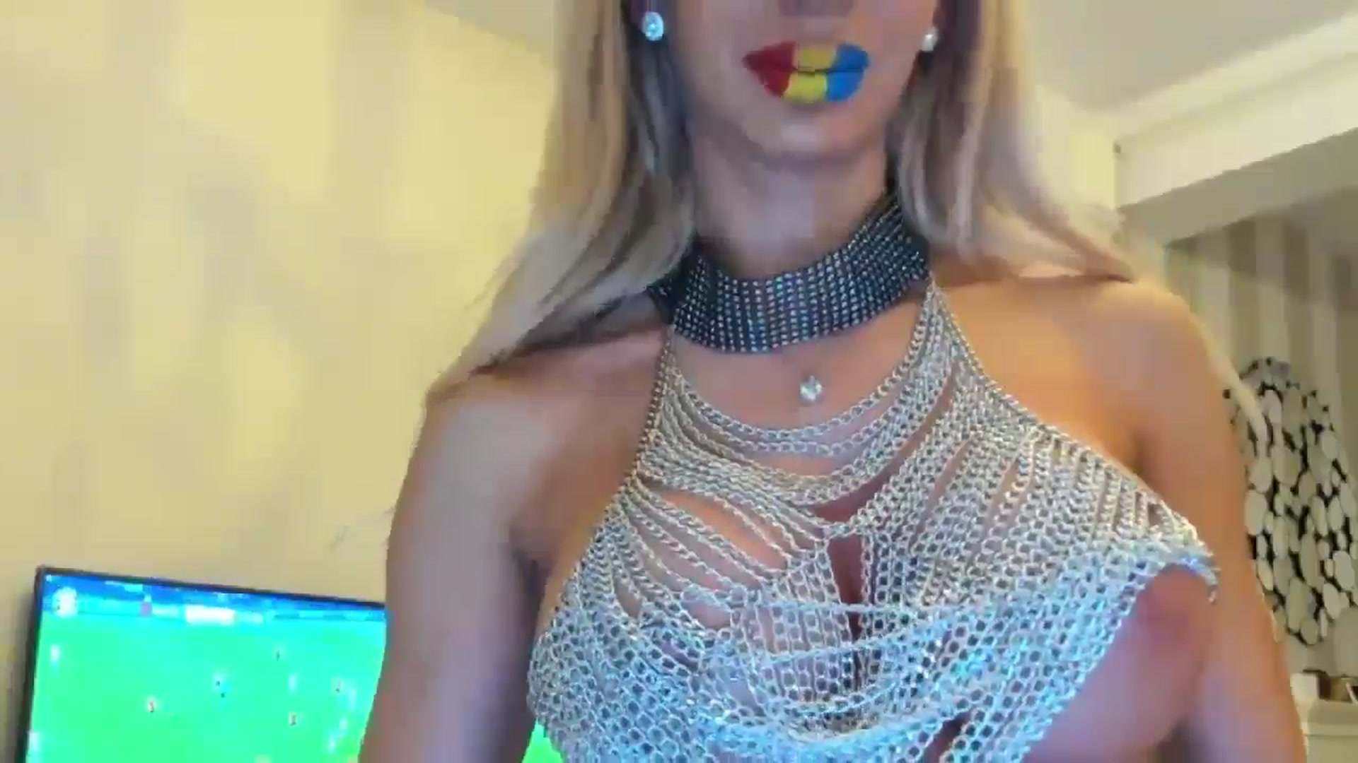 Gallery image thumbnail from Missy_alena's myfreecams stream on, 06/26/2024, 20:40 image 17 of 20