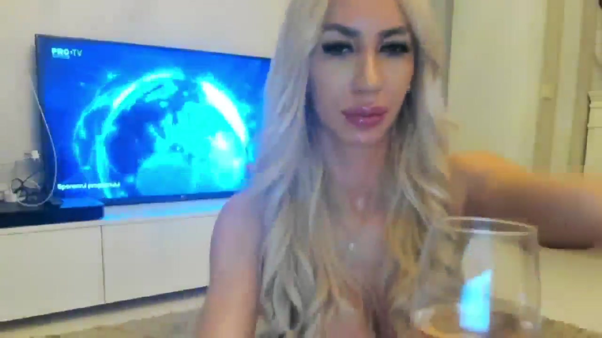 Gallery image thumbnail from Missy_alena's myfreecams stream on, 07/05/2024, 23:33 image 9 of 20