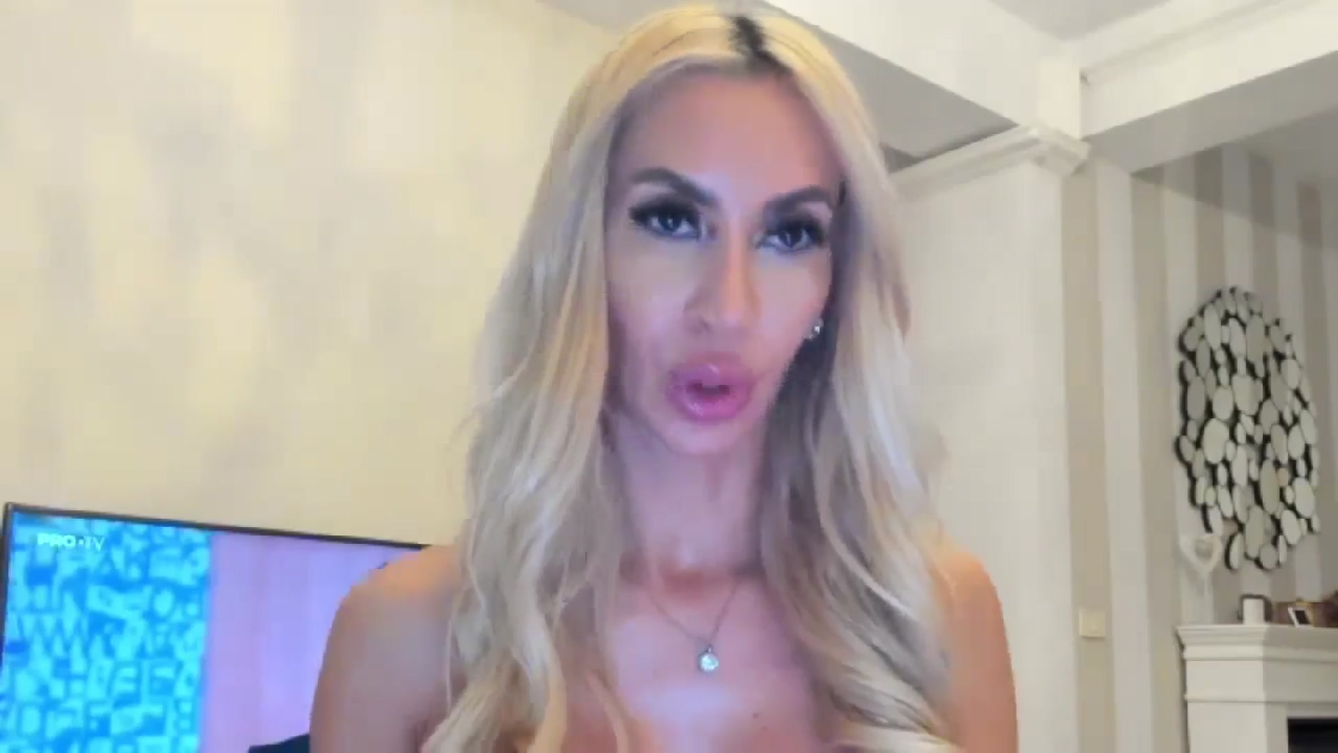 Gallery image thumbnail from Missy_alena's myfreecams stream on, 07/07/2024, 22:46 image 20 of 20