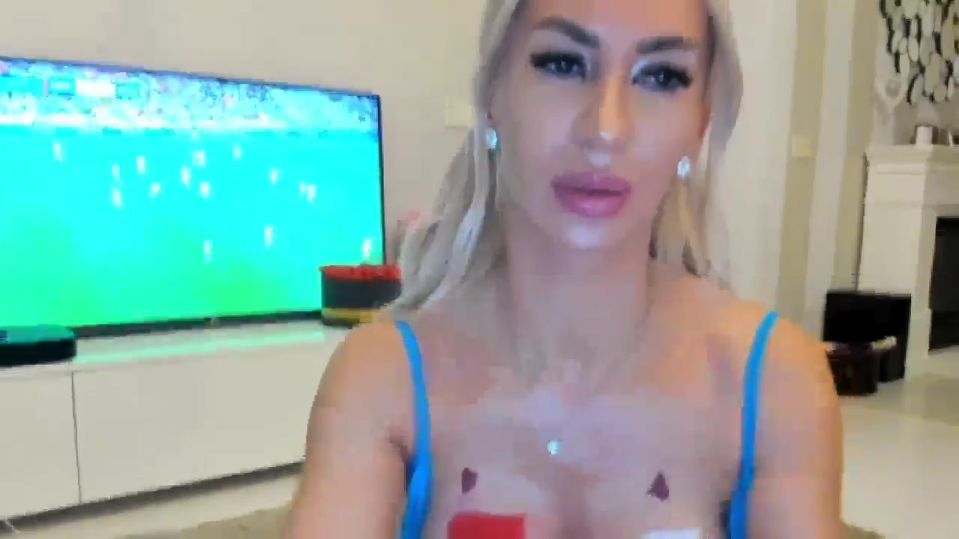 Gallery image thumbnail from Missy_alena's myfreecams stream on, 07/10/2024, 19:26 image 12 of 20