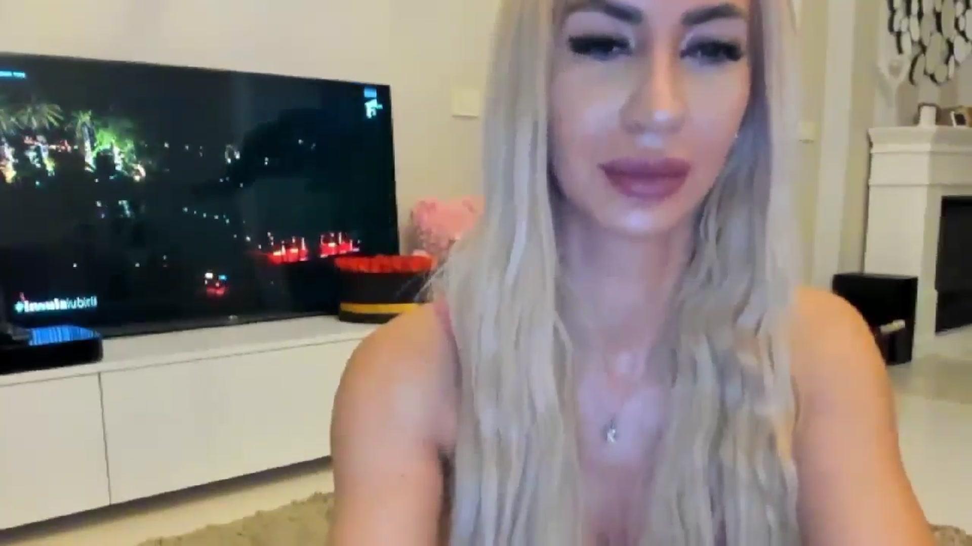 Gallery image thumbnail from Missy_alena's myfreecams stream on, 07/15/2024, 19:22 image 20 of 20