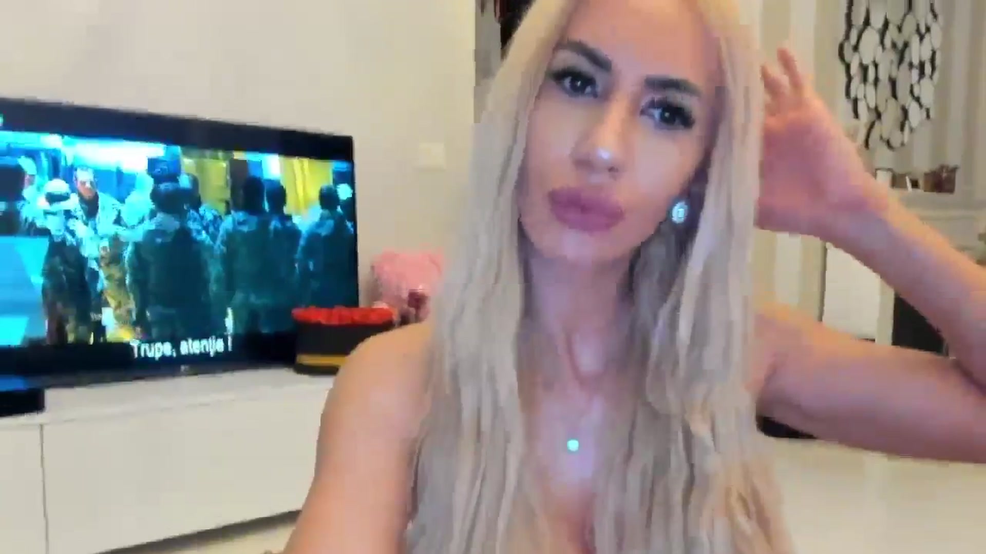 Gallery image thumbnail from Missy_alena's myfreecams stream on, 07/15/2024, 21:36 image 17 of 20