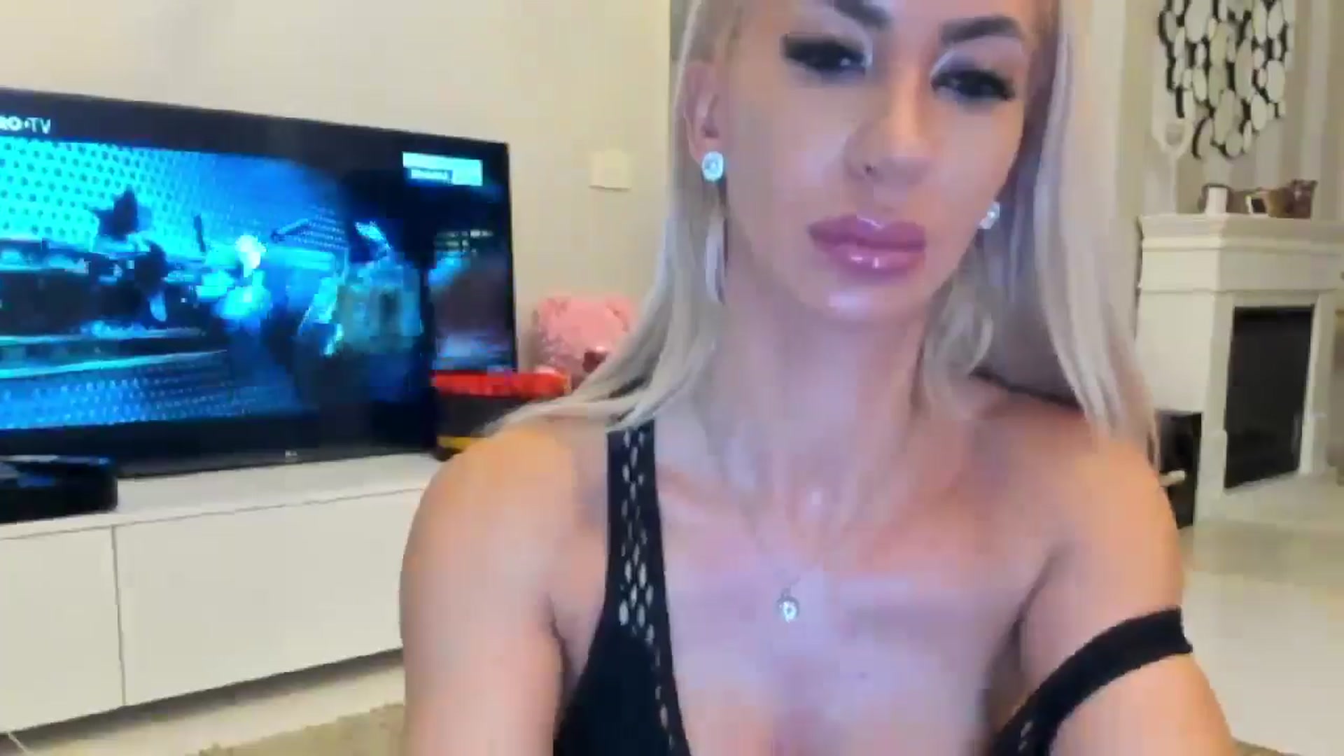 Gallery image thumbnail from Missy_alena's myfreecams stream on, 07/18/2024, 24:04 image 9 of 20