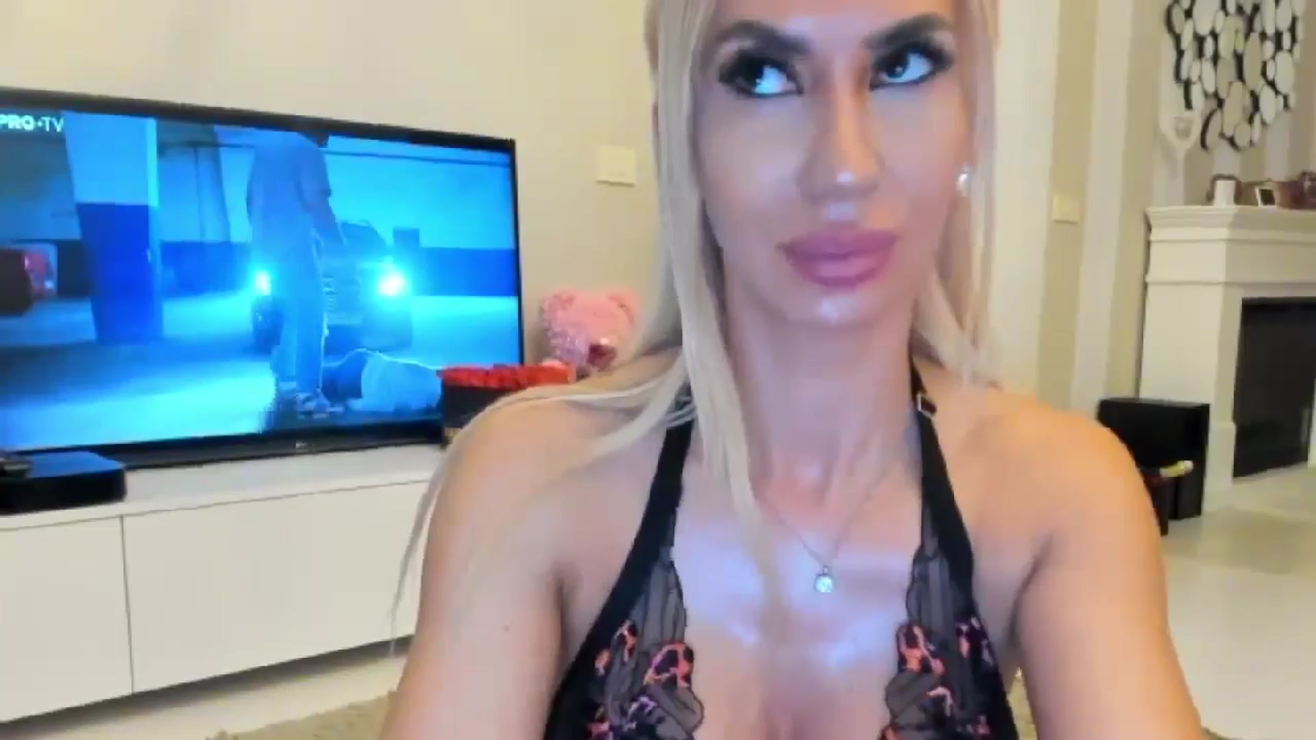 Gallery image thumbnail from Missy_alena's myfreecams stream on, 07/18/2024, 21:03 image 2 of 20