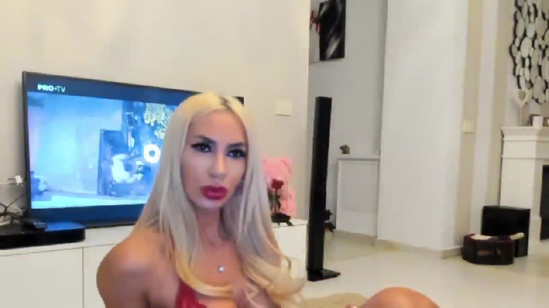 Gallery image thumbnail from Missy_alena's myfreecams stream on, 07/27/2024, 21:18 image 7 of 20