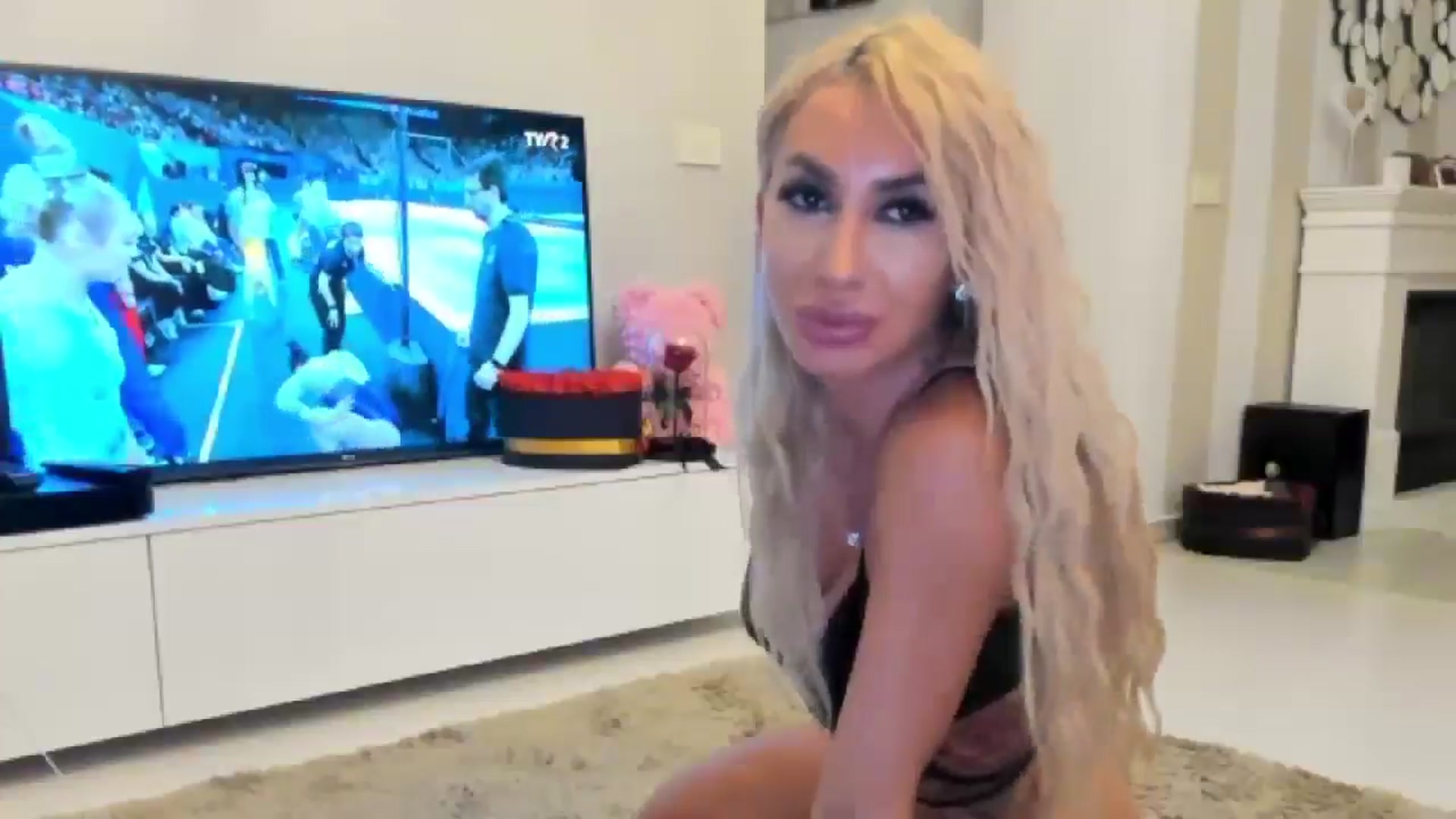 Gallery image thumbnail from Missy_alena's myfreecams stream on, 08/06/2024, 02:25 image 14 of 20