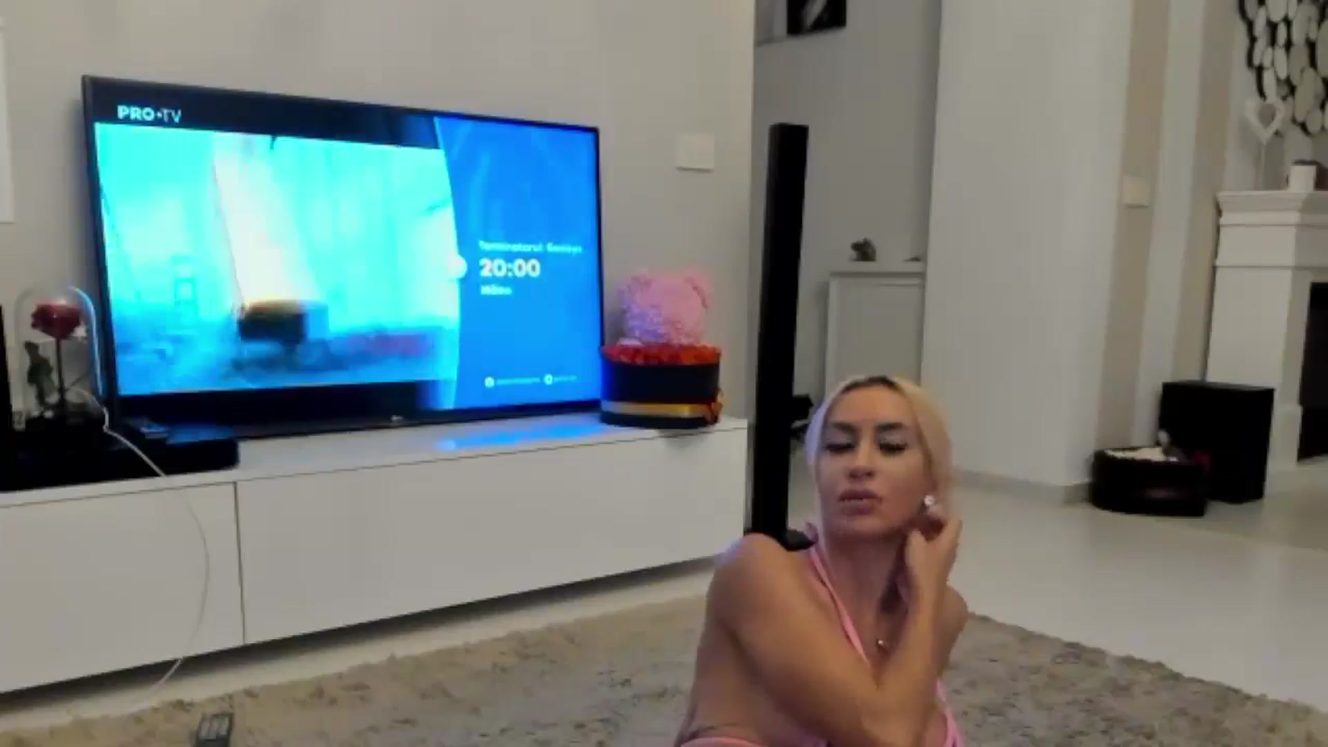 Gallery image thumbnail from Missy_alena's myfreecams stream on, 08/29/2024, 23:36 image 11 of 20