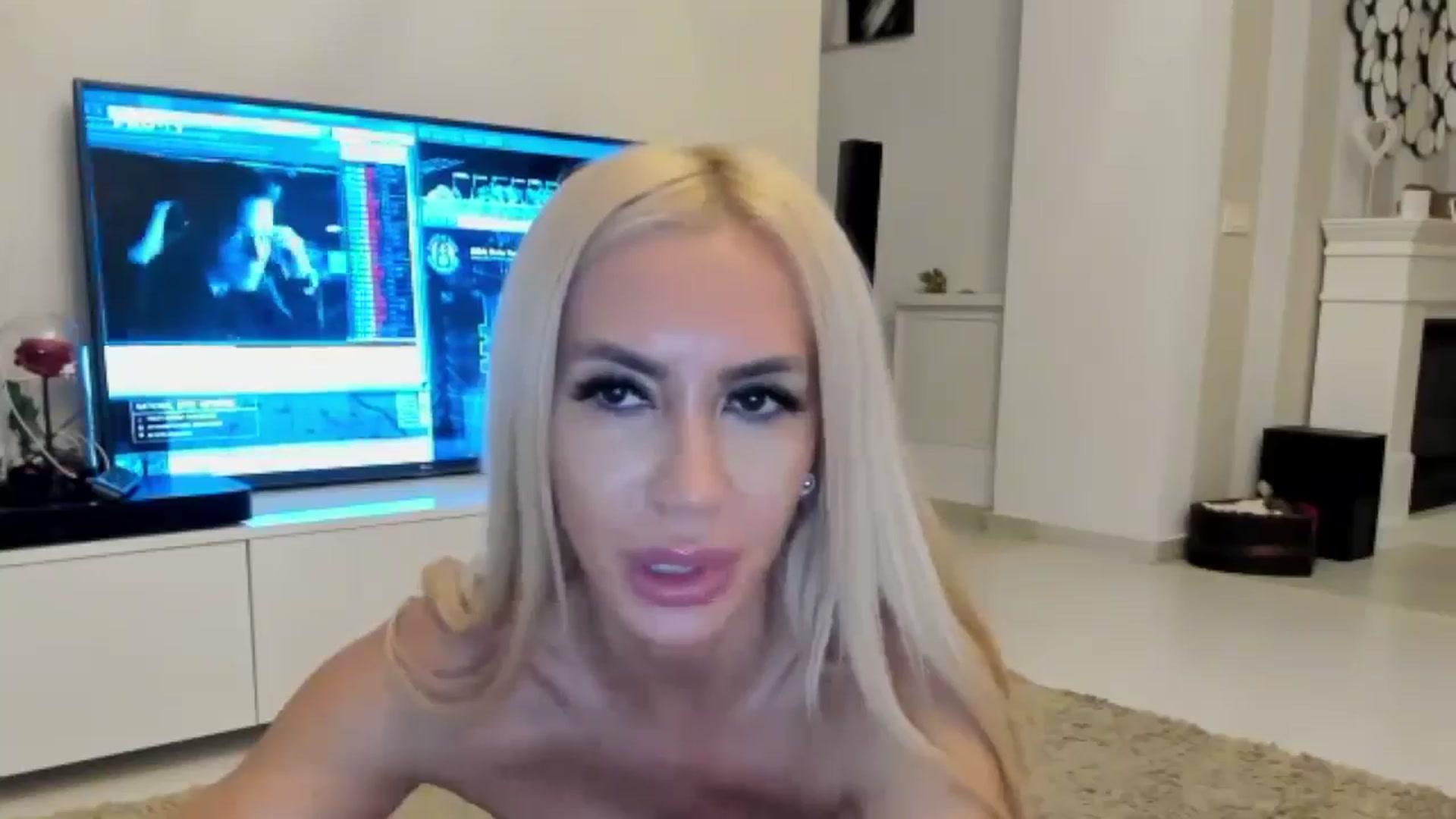 Gallery image thumbnail from Missy_alena's myfreecams stream on, 09/10/2024, 24:13 image 18 of 20