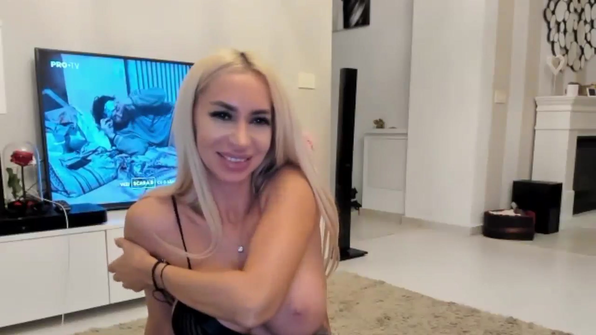 Gallery image thumbnail from Missy_alena's myfreecams stream on, 09/21/2024, 02:47 image 2 of 20