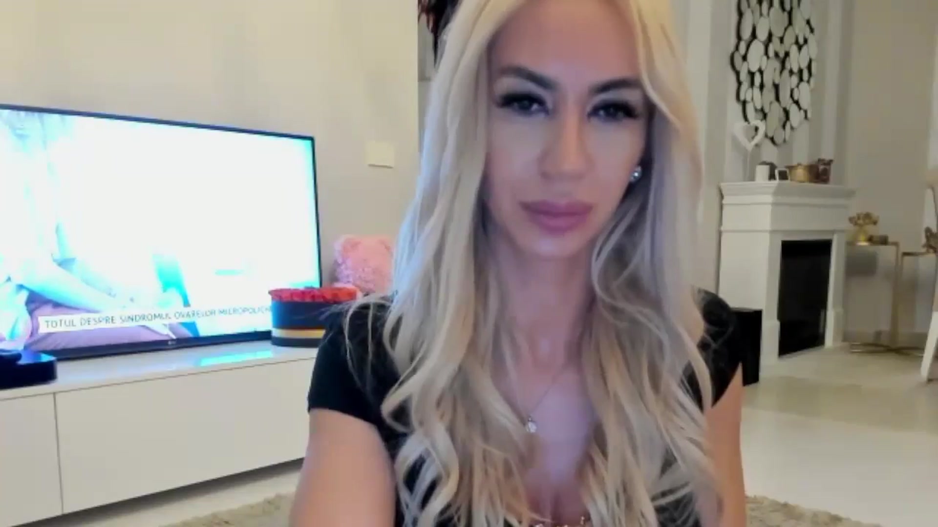 Gallery image thumbnail from Missy_alena's myfreecams stream on, 10/03/2024, 01:33 image 9 of 20
