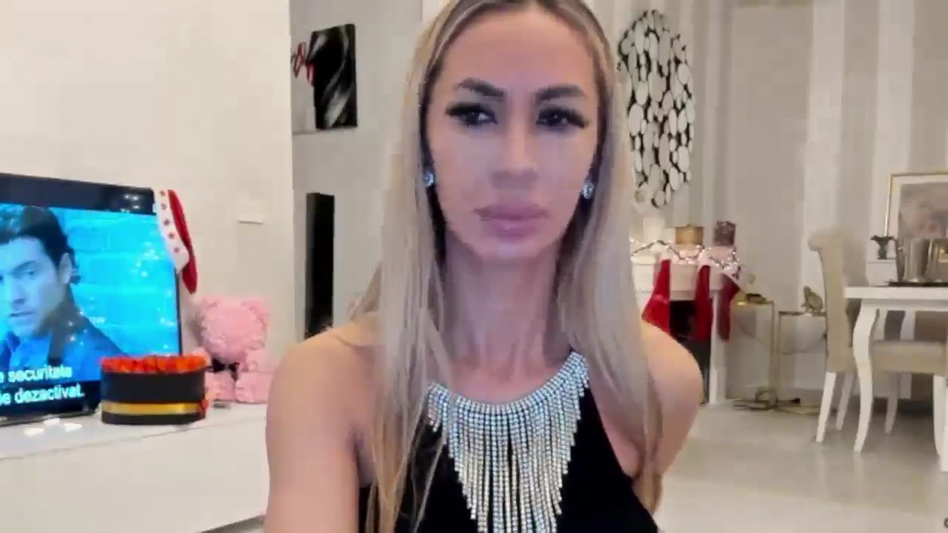 Gallery image thumbnail from Missy_alena's myfreecams stream on, 12/30/2024, 21:01 image 7 of 20