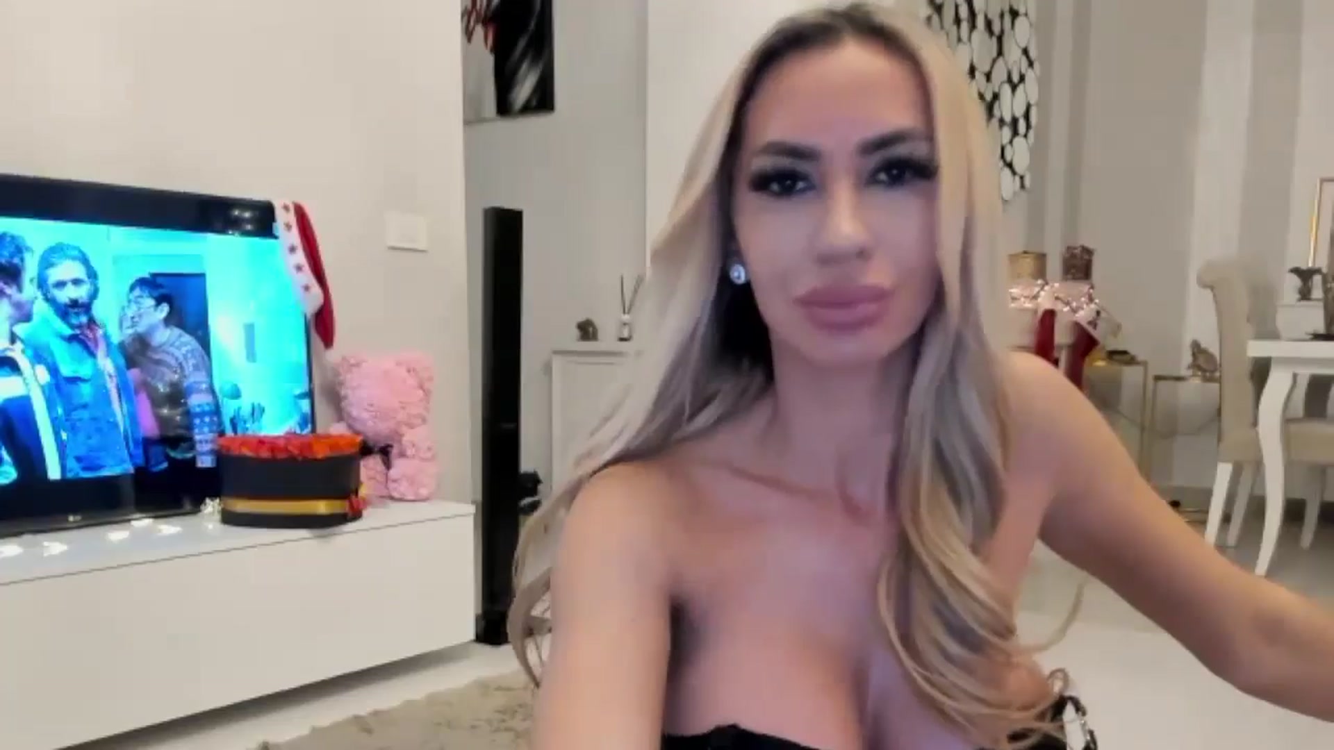 Gallery image thumbnail from Missy_alena's myfreecams stream on, 01/01/2025, 23:12 image 20 of 20