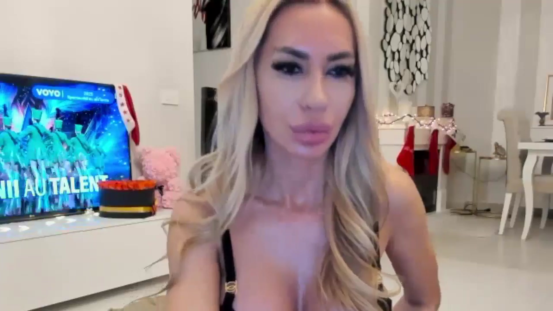Gallery image thumbnail from Missy_alena's myfreecams stream on, 01/02/2025, 01:30 image 13 of 20