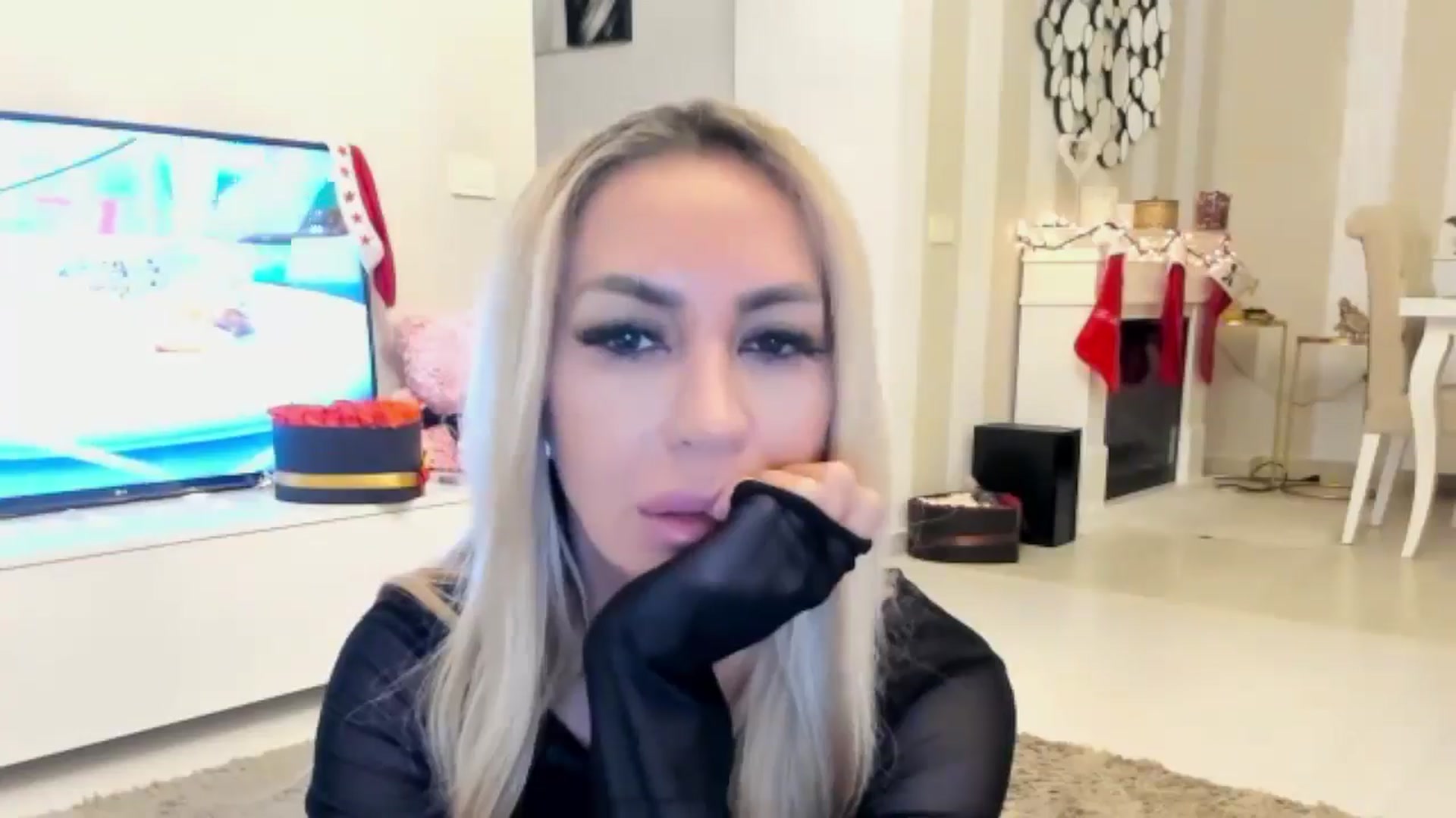 Gallery image thumbnail from Missy_alena's myfreecams stream on, 01/08/2025, 01:34 image 13 of 20