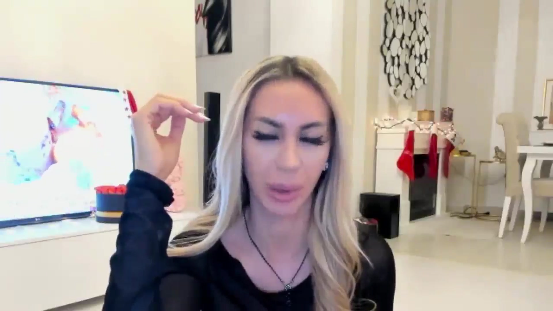 Gallery image thumbnail from Missy_alena's myfreecams stream on, 01/08/2025, 01:34 image 9 of 20