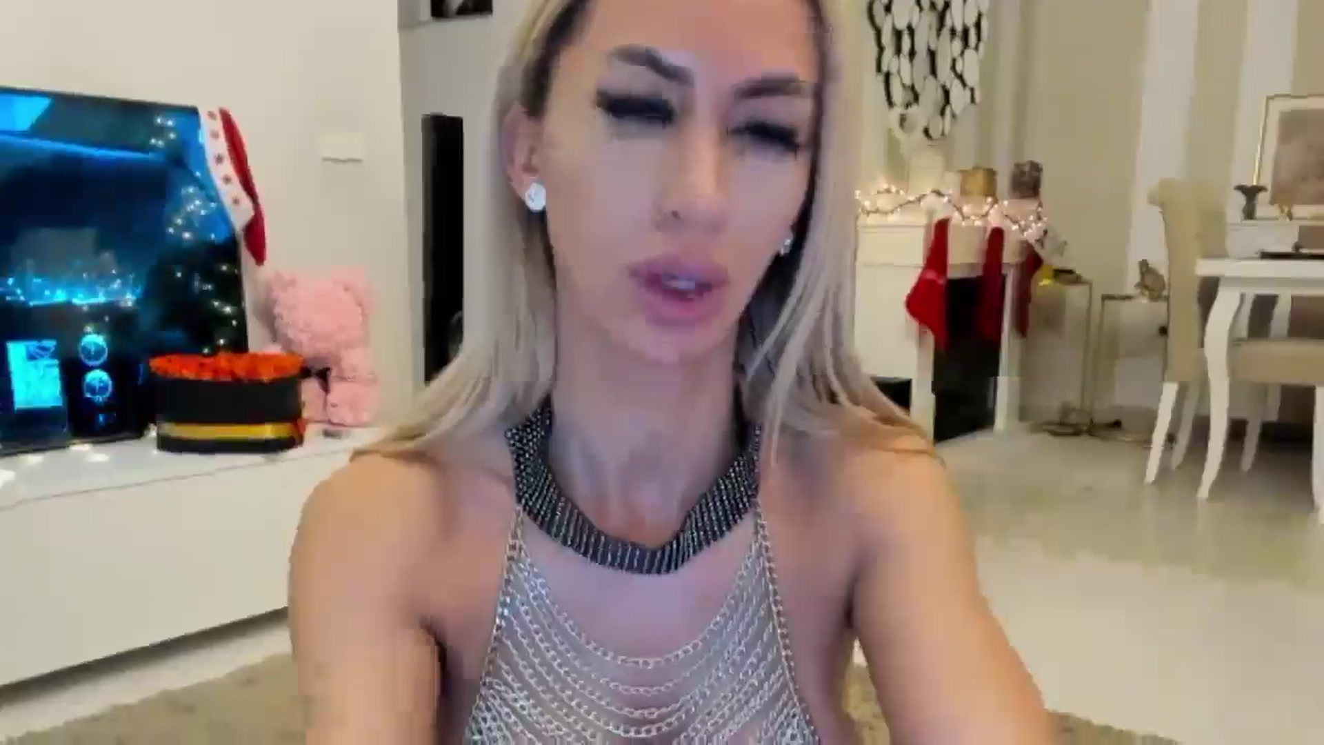 Gallery image thumbnail from Missy_alena's myfreecams stream on, 01/11/2025, 02:09 image 15 of 20