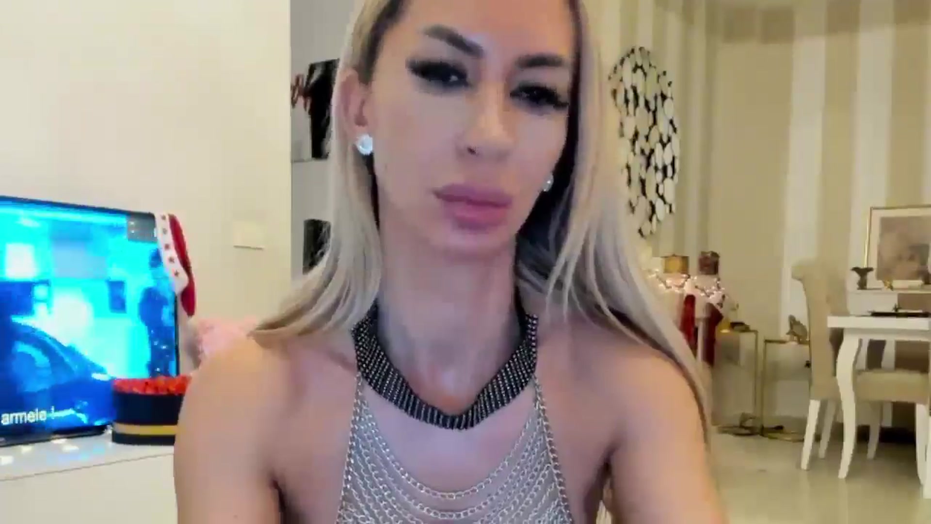 Gallery image thumbnail from Missy_alena's myfreecams stream on, 01/11/2025, 02:09 image 16 of 20