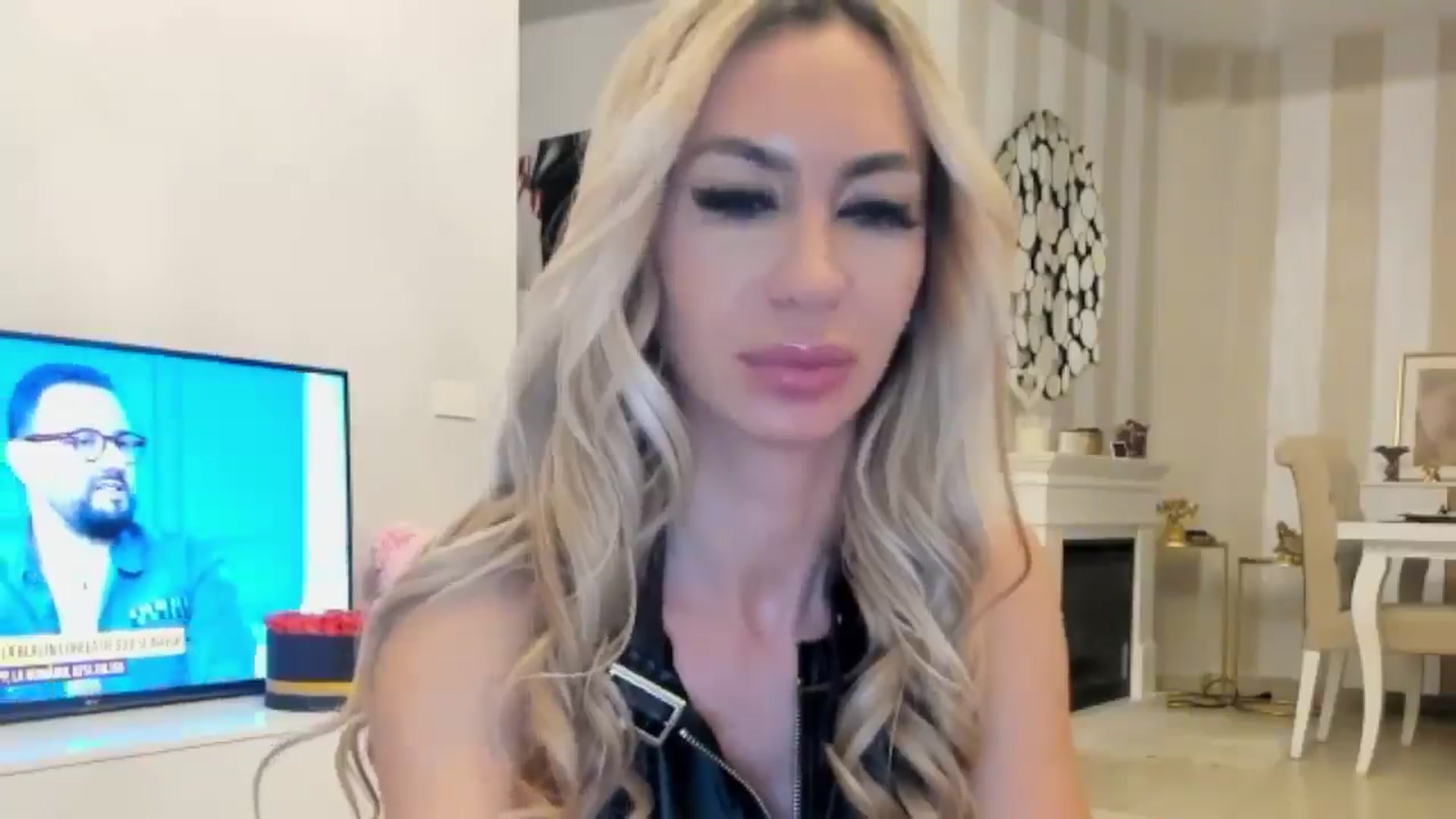 Gallery image thumbnail from Missy_alena's myfreecams stream on, 01/18/2025, 02:55 image 10 of 20